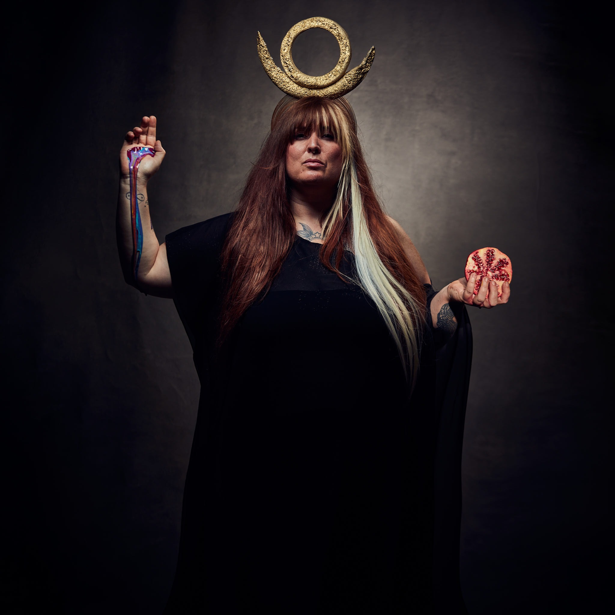 Sarah McCoy - High Priestress | Du Bleu en Hiver